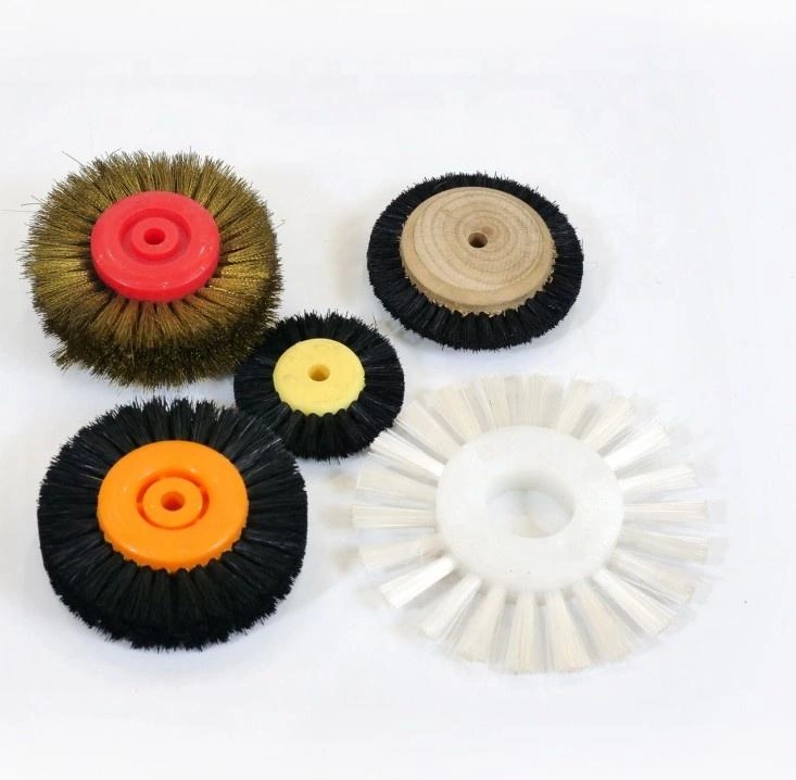 स्वचालित राइनस्टोन ड्रिलिंग और टफ्टिंग ब्रश मशीन